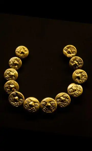 Goldwork in the Burial of the Lady of Cao