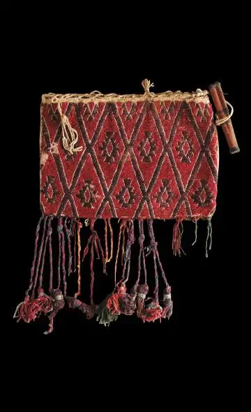 Textiles de época colonial en el Complejo Arqueológico El Brujo